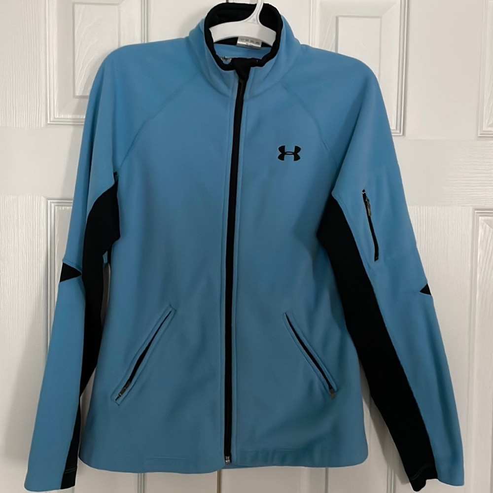 SOLD! Under Armour Woman’s Sky Blue & Black jacket